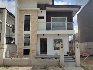 3 BED ROOM House and Lot For Sale in Mendez Cavite Floods free near Tagaytay City  free title