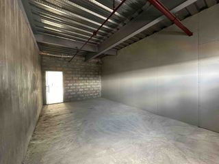 32-sqm Commercial Space for Rent in Santo Tomas, Batangas