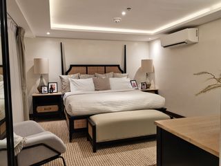 4 Bedrooms Condominium in Cebu City , Fully furnished with exclusive parking.