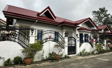 For SALE  4 Bedroom Bungalow in Tagaytay City