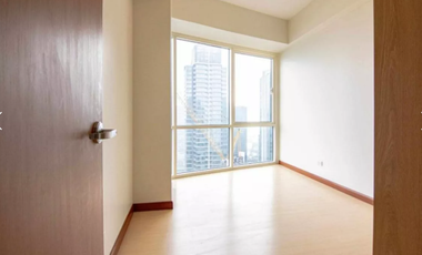 Central Park West 3BR with balcony, parking in BGC, Taguig for Sale