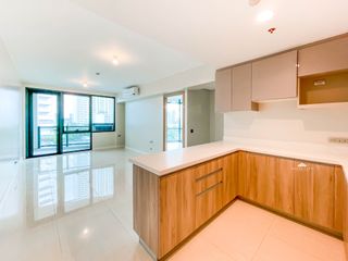 Pasig City Metro Manila Condo for Sale in The Empress at Capitol Commons