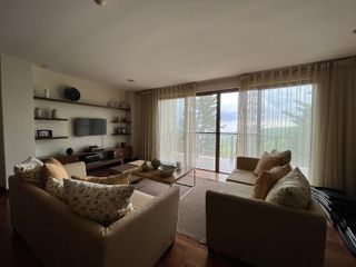 4BR Unit at Tagaytay Highlands, Woodridge Condominium|For Sale