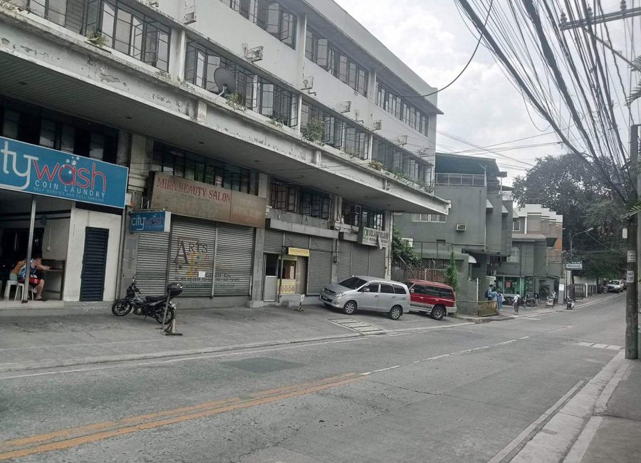 Three Storey Commercial Building in E. Rodriguez for Sale | Lamudi.com.mx