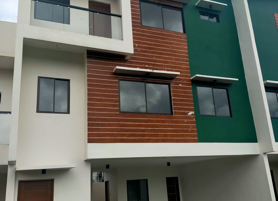 J. Aquino Street, Batong Malake, Los Baños, Laguna image 2