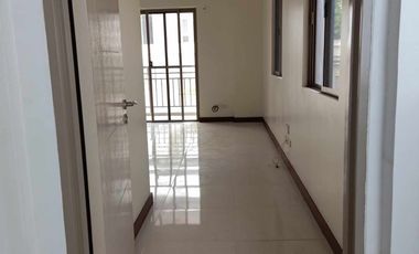 For Sale 3 Bedroom with Parking at Acacia Estates Maple Place in Taguig