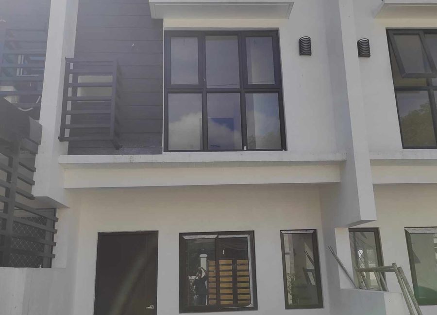Tamarind, Palmera Hills 6, Dolores, Taytay, Rizal