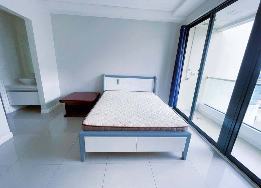 Studio Condo in Parañaque