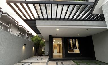 Brand New Spacious Duplex Houses with Elevator near BGC|For Sale