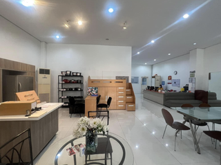 Prime commercial Property near Banawe, Quezon City for Lease