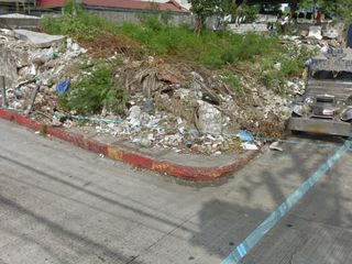 Makati Lot in Strategic location close to SLEX