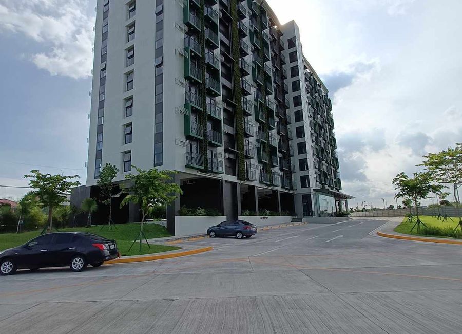 Grasslands Drive, Santo Domingo, Santa Rosa, Laguna image 2