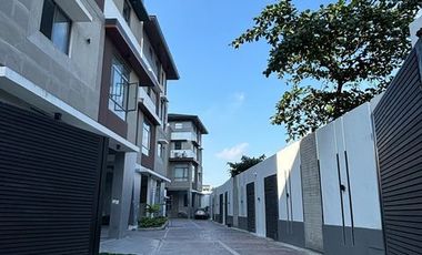 Townhouse for Sale with 4 Bedrooms and Swimming Pool in Quezon City