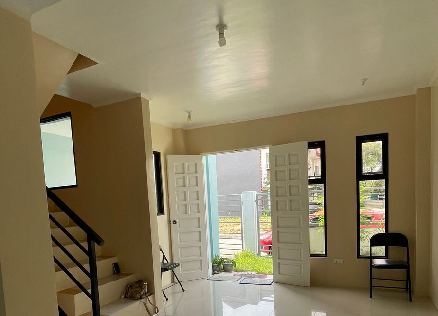 Villa las Casas, Malitlit, Santa Rosa, Laguna image 2