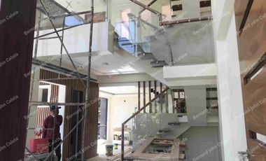 For sale Prominent Manila Lavish sized Home with 3 Car Garage
