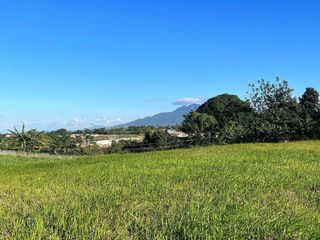 Hillcrest Nuvali Lot with view of Mt. Makiling!