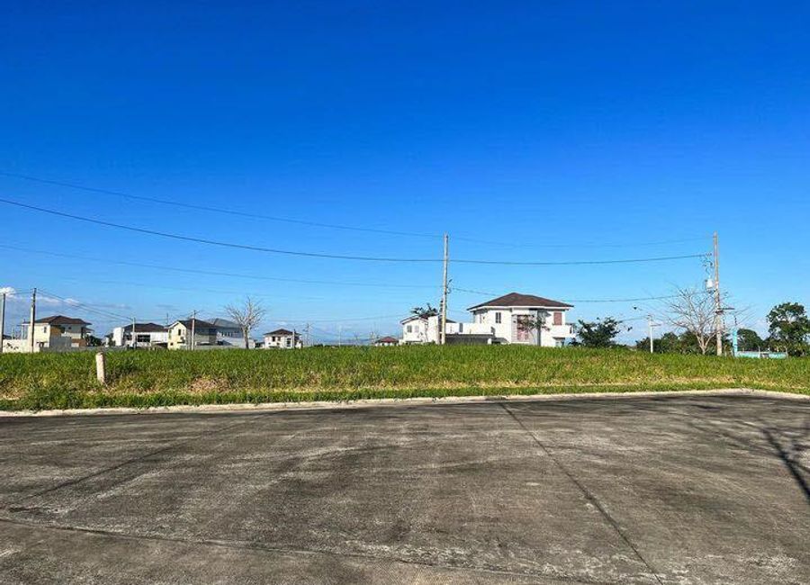 Hillcrest Estates, Canlubang, Calamba, Laguna image 3
