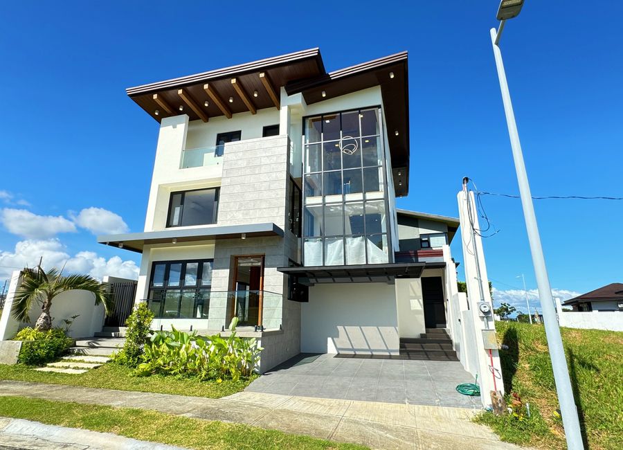 Soliento, Canlubang, Calamba, Laguna image 2