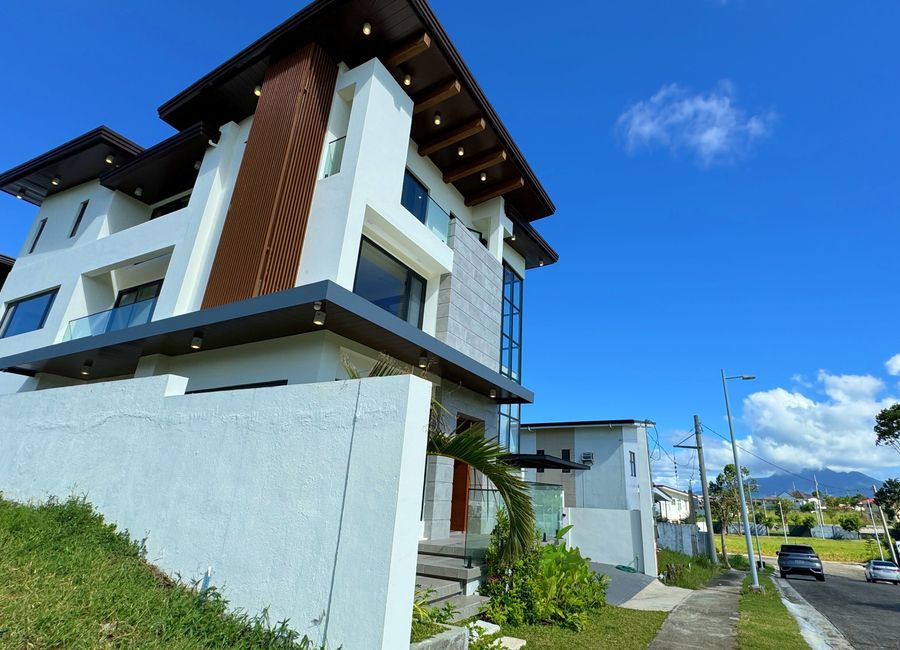Soliento, Canlubang, Calamba, Laguna image 3