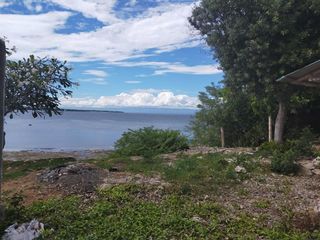 776sqm cliff beachfront lot in Pangangan island Calape Bohol 4600 per sqm