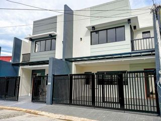 FOR SALE: MODERN DESIGN FINISH DUPLEX HOUSE IN BF RESORT VILLAGE, LAS PINAS CITY