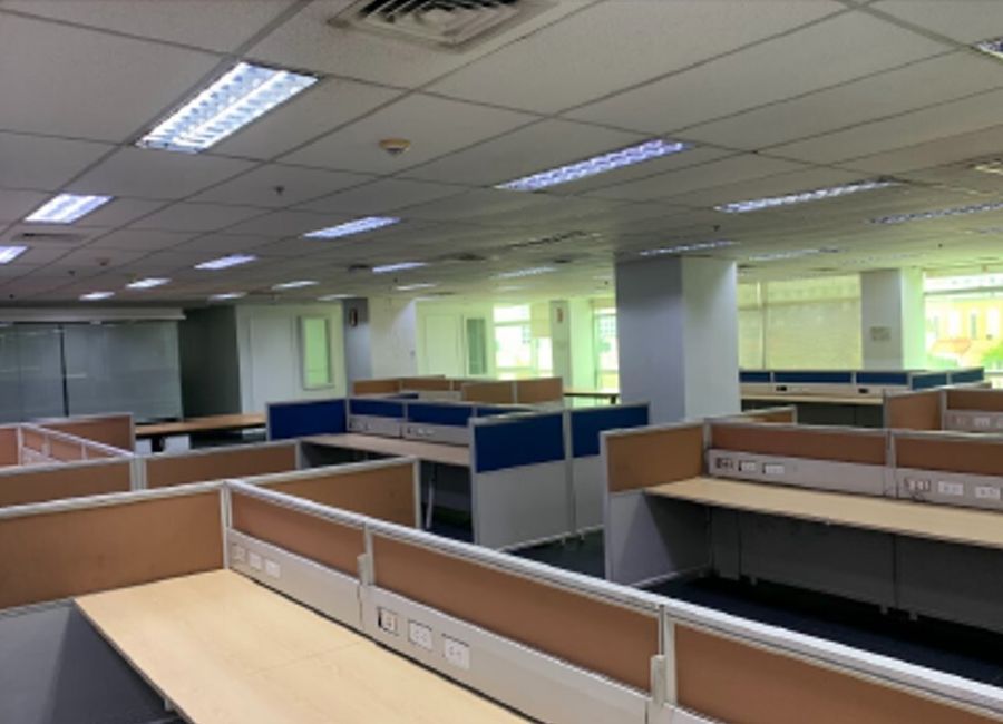 Three World Square Mckinley Hill, Taguig Fully fited Office Space for ...