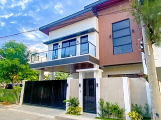 FOR SALE: MODERN CONTEMPORARY HOUSE IN GREENWOODS EXECUTIVE VILLAGE PASIG CITY