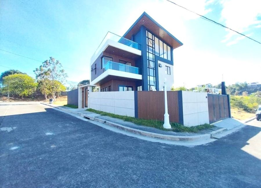 Eagle Dove, Monteverde Royale 1, San Juan, Taytay, Rizal