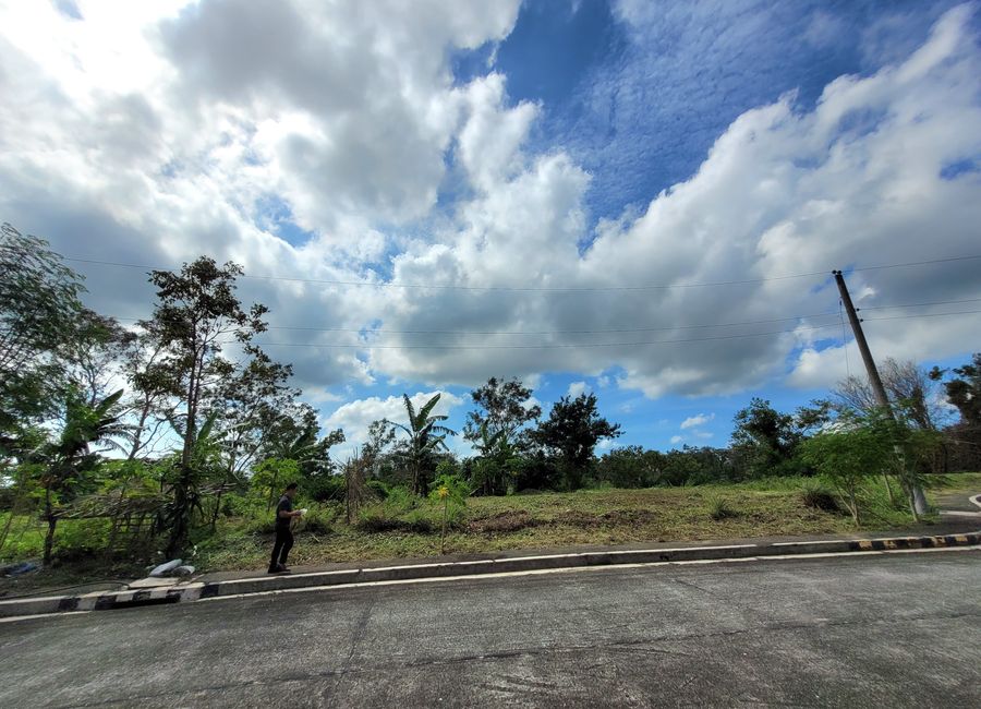 Calle Real, Splendido Taal Residential Golf & Country Club, Laurel, Batangas image 3