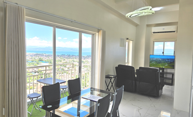 Bundle Sale / Rent By Owner 1BR (23rd Floor Penthouse) Corner Unit (53sqm.) with Parking Slot