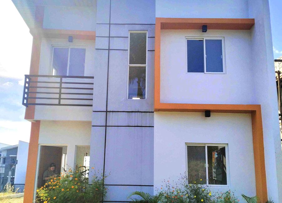 East Borough Place, Mahabang Parang, Angono, Rizal
