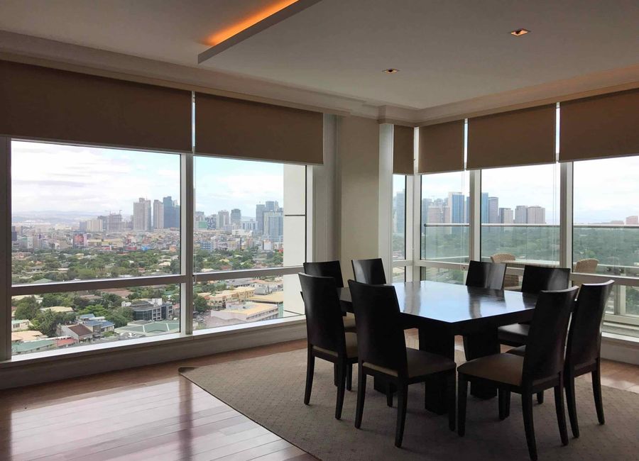 3 Bedroom Condominium One Roxas Triangle Makati For Sale | Lamudi.com.ph