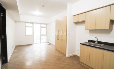 Studio Unit at The Veranda for Sale