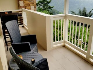 Fully Furnished 1-Bedroom Unit For Sale in Twinlakes Tagaytay
