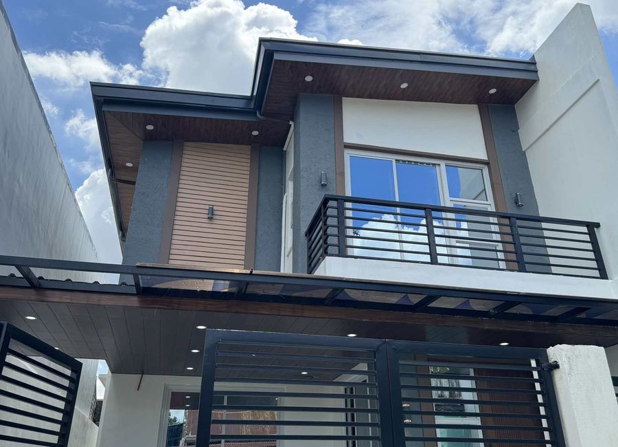 Move-In Ready: Hobart Home in Zabarte, Your Ideal Family Abode - Rey ...