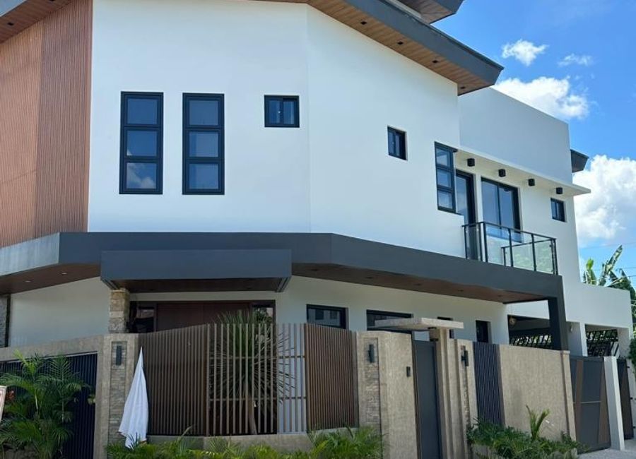 Molave Street, Greenwood 5, Cainta, Rizal