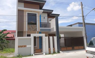 MODERN TWO STOREY HOUSE WITH 3 BEDROOMS FOR SALE