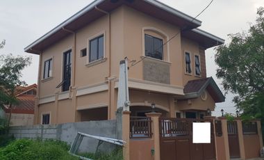 Newly Built Two Storey House and lot for sale with 3 bedrooms in Savanah