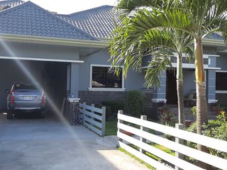Cozy House for sale with 6 bedrooms and pool in Sta. Rita, Pampanga