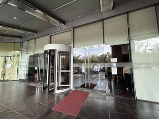 Office Unit for Sale in Pearl of the Orient Tower, Roxas Blvd, Ermita Manila acr