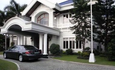 Two Storey Luxurious House for Sale in Forbes Park, Makati City