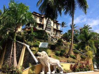 Resort Hotel for Sale in The Manor Puerto Galera Oriental Mindoro RH18295