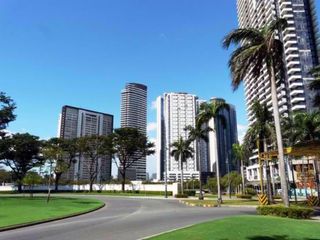 Large Commercial Lot for Sale in Bonifacio Global City, Taguig City