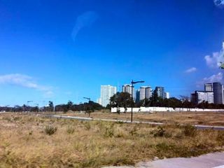 Luxurious Commercial Land for Sale in Bonifacio Global City, Taguig City