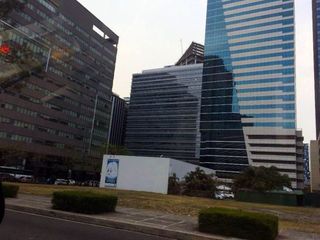 Large Commercial Lot for Sale in Bonifacio Global City, Taguig City