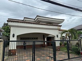 PN56700 House For Rent LGV Katipunan QC!