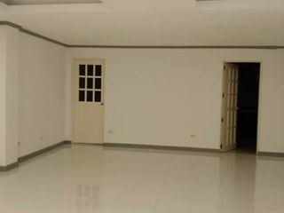 PN55576 House for Rent In Commonwealth!