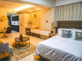 Aeon Towers Studio Unit For Rent ( Staycation) with Breakfast