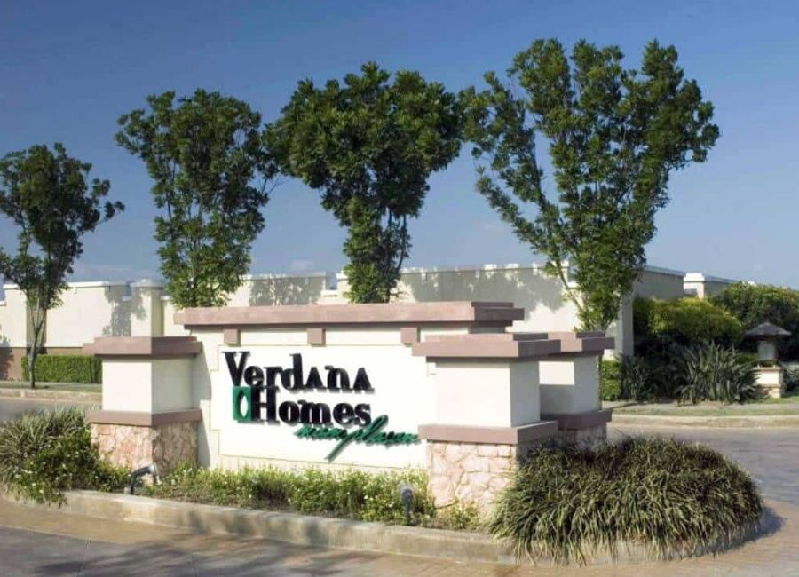 LIIP Avenue, Laguna International Industrial Park, Mamplasan, Biñan, Laguna