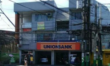 3 Storey building along National road in Novaliches Quezon City
